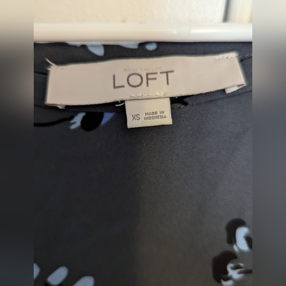 Women's Loft blouse XS - Picture 3 of 5